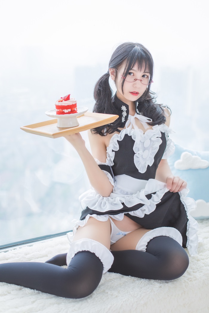 网红Coser@逐月SU 2018-7月女仆写真 [66P+1V/884MB] 网红Coser-第2张