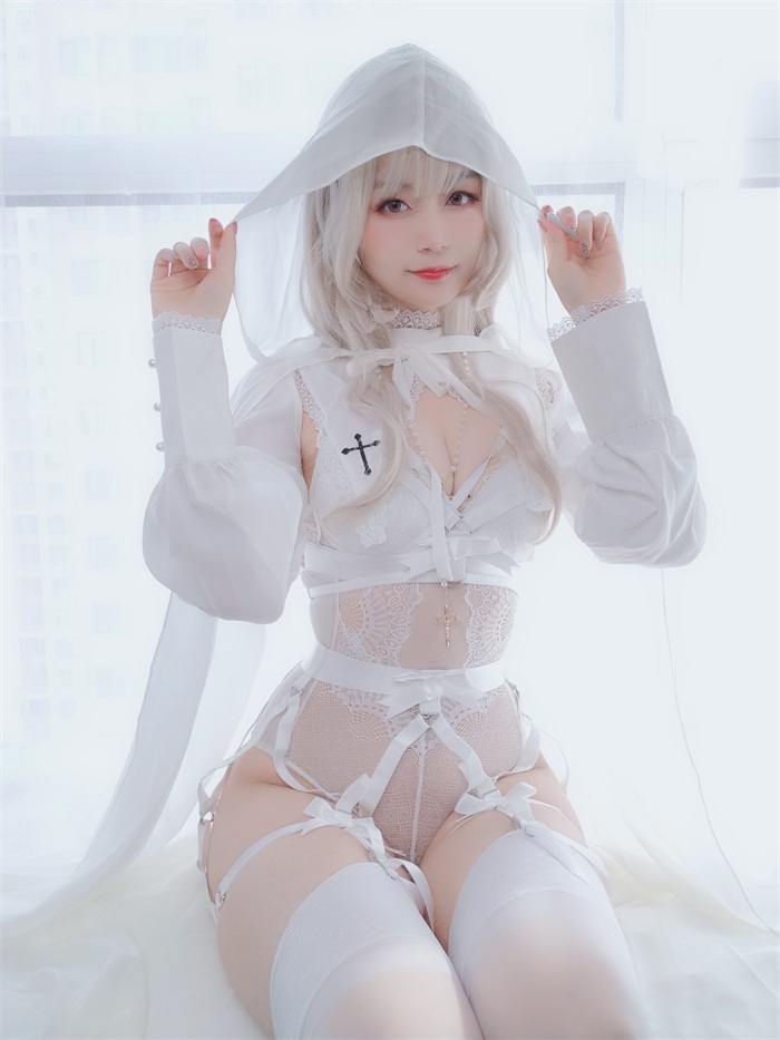 网红Coser@白银81_ 纯白圣女 [56P/6V/264MB] 网红Coser-第1张