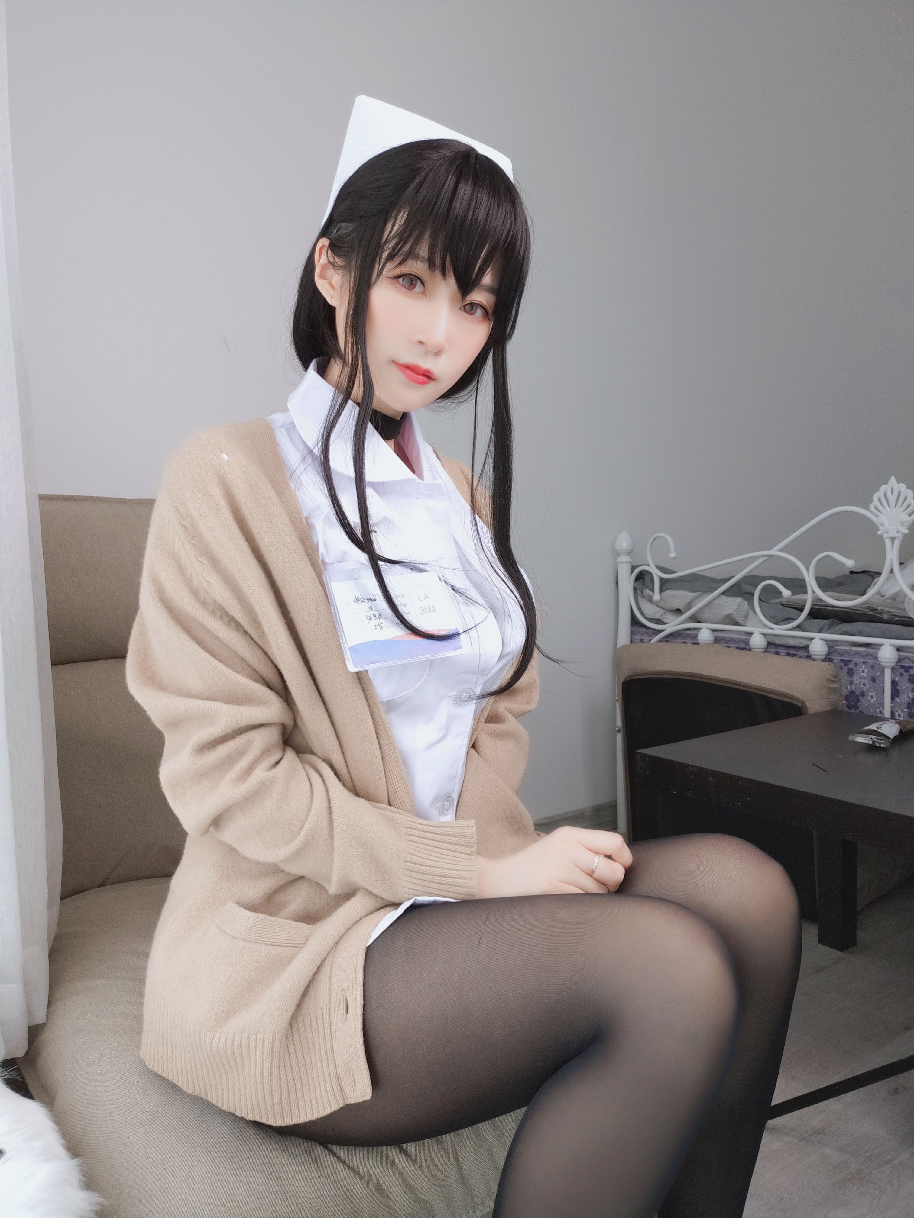 网红Coser@白银81 - 长发小护士 [65P/2V/447MB] 网红Coser-第1张