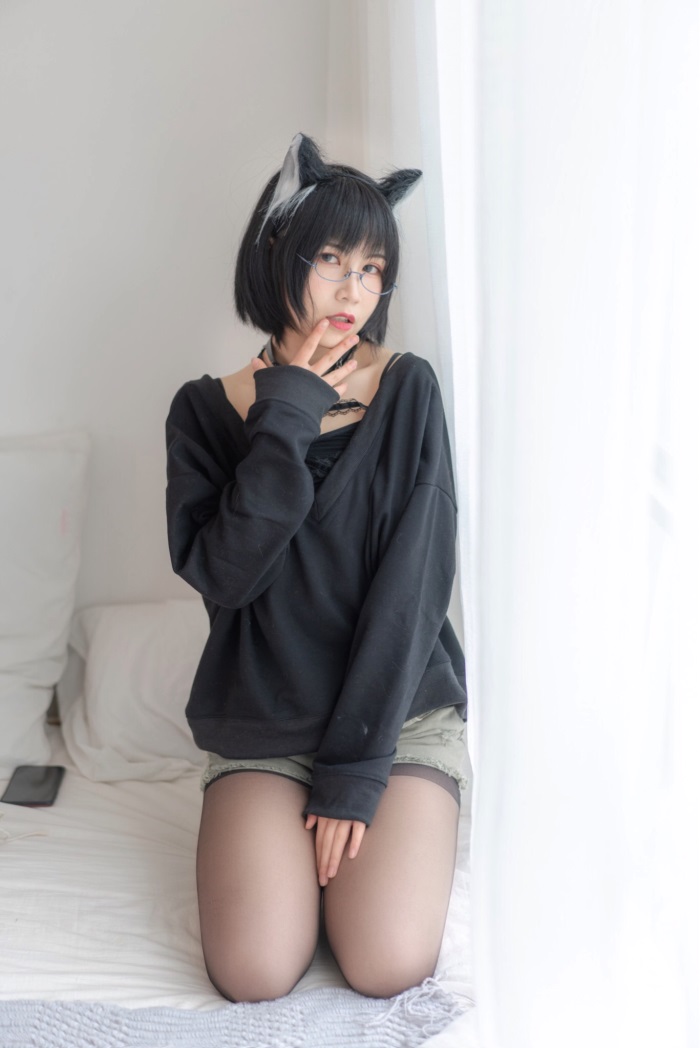 网红Coser @逐月SU 日常猫娘 [27P/61MB] 网红Coser-第1张