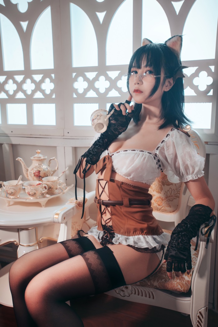 网红Coser@逐月SU 猫耳娘 [32P/118MB] 网红Coser-第1张