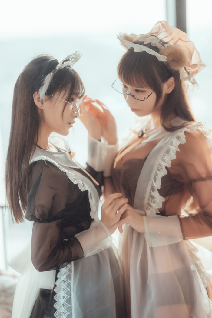 网红Coser@铁板烧鬼舞w&爱老师&奶文 透明女仆 [34P/278MB] 网红Coser-第4张