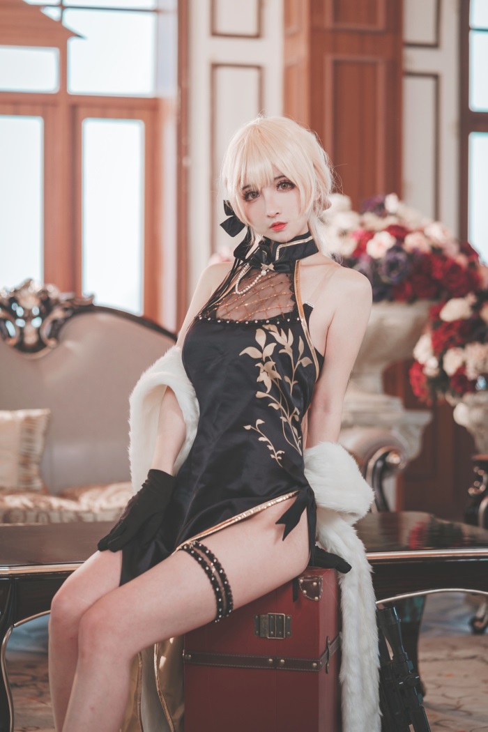 网红Coser @rioko凉凉子 旗袍 [21P/1V/227MB] 美丝写真-第2张