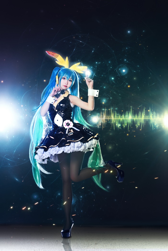 网红Coser@面饼仙儿 – 初音Miku [19P/286MB] 网红Coser-第2张