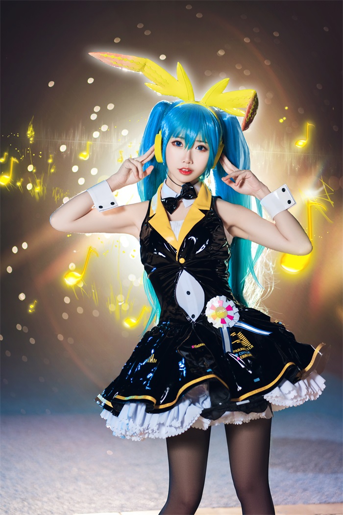 网红Coser@面饼仙儿 – 初音Miku [19P/286MB] 网红Coser-第1张