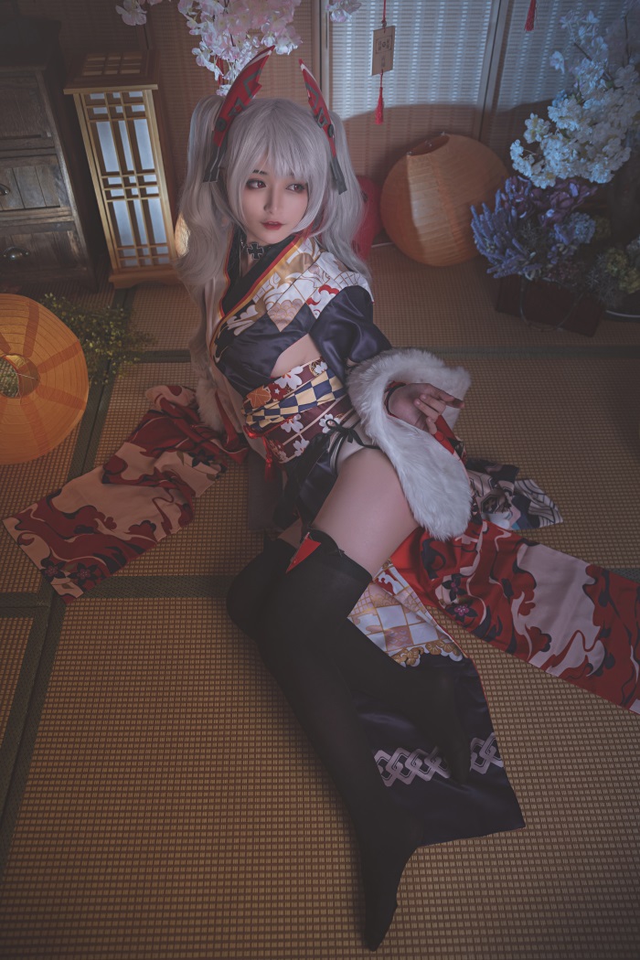 网红Coser@铁板烧鬼舞w 欧根亲王 [12P/103MB] 网红Coser-第3张