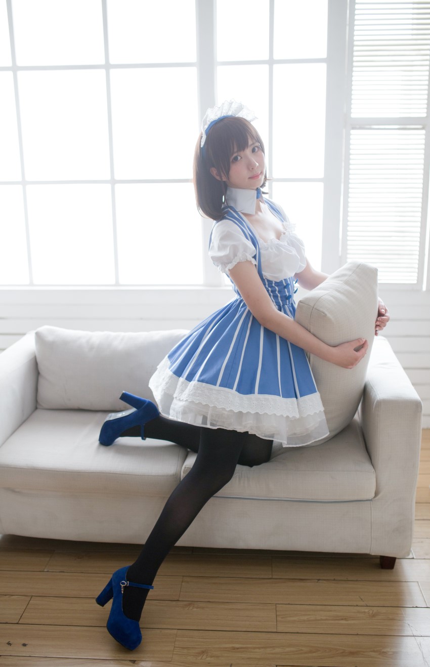 网红Coser 闪月半 – 加藤惠 制服 [17P/73MB] 网红Coser-第1张