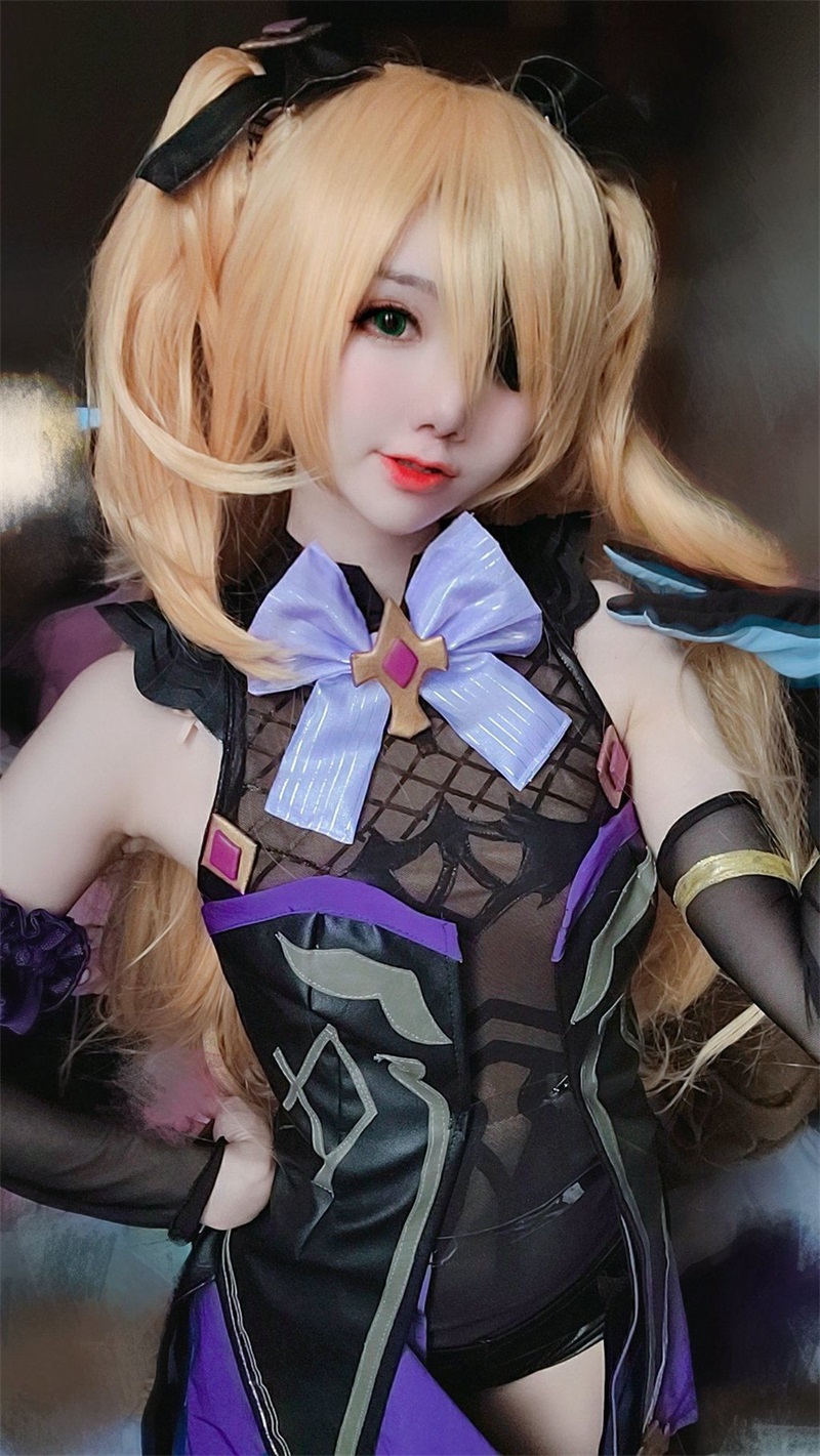 网紅Coser@Sally Dorasnow Fischl Selfie[15P/19MB] 网红Coser-第2张