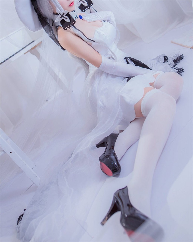 网紅Coser@019 猫九酱 光辉 [38P-28MB] 网红Coser-第1张