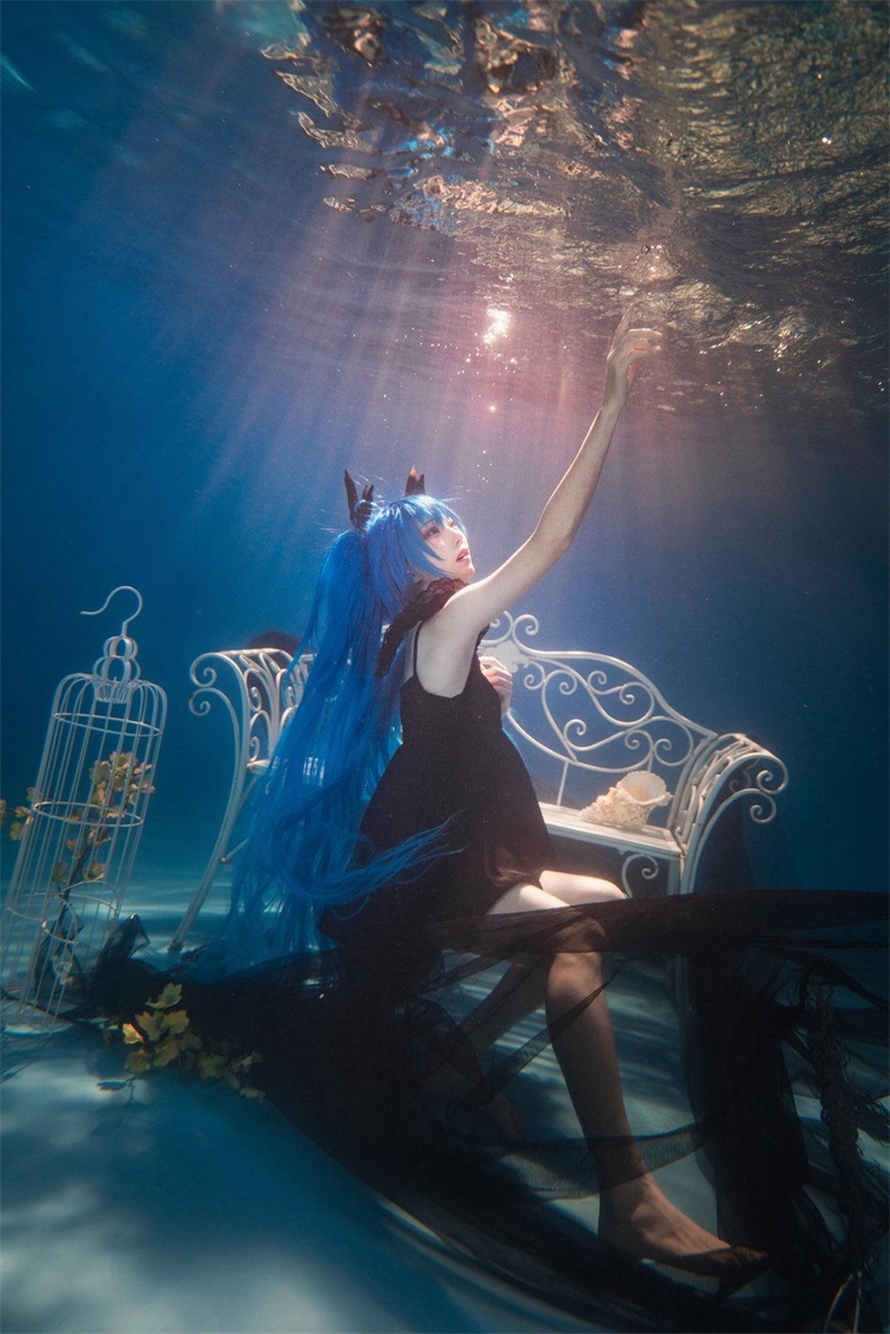 人气Coser@Kitaro_绮太郎 初音miku4[18P-29MB] 网红Coser-第4张