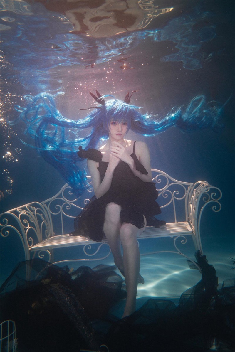 人气Coser@Kitaro_绮太郎 初音miku4[18P-29MB] 网红Coser-第3张