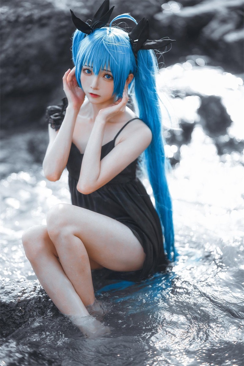 人气Coser@Kitaro_绮太郎 初音miku4[18P-29MB] 网红Coser-第1张