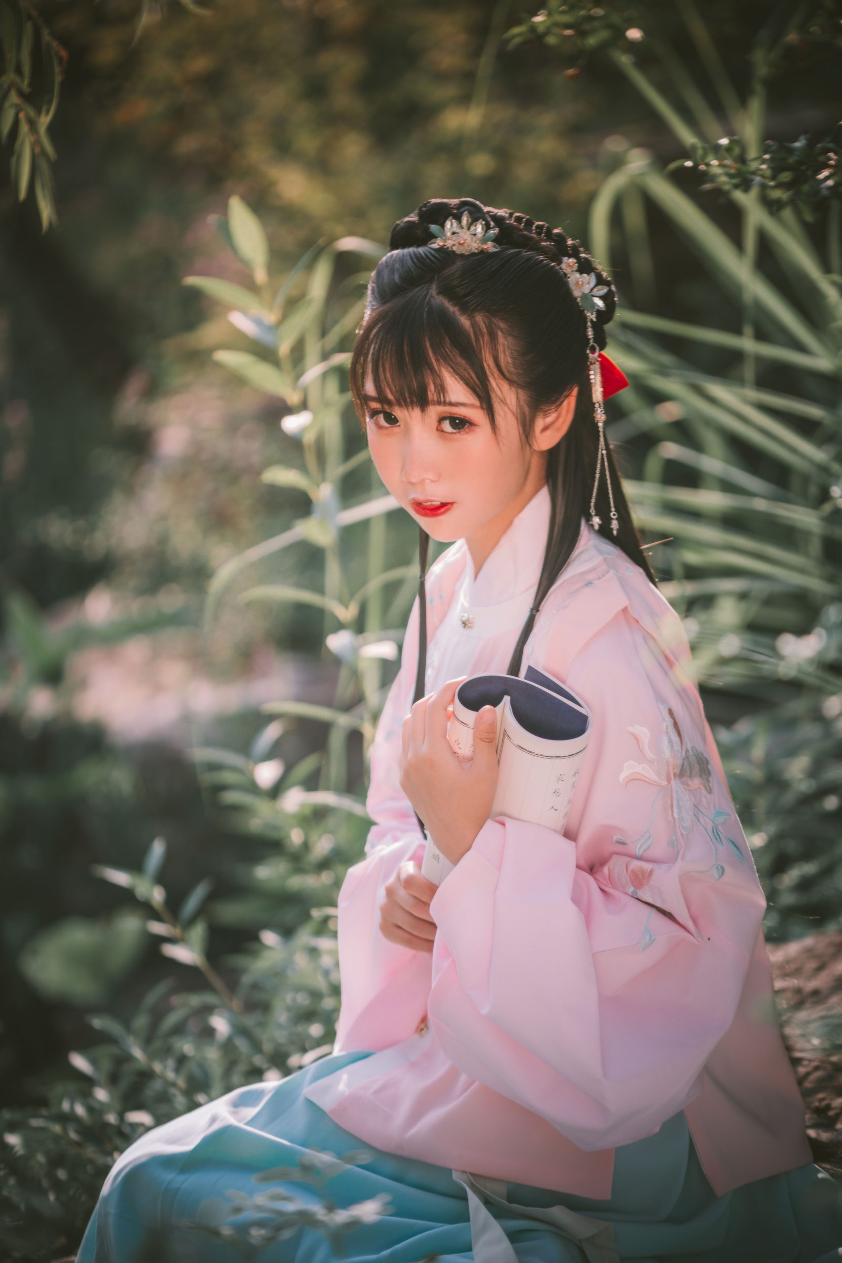 人气动漫Coser@面饼仙儿 明治汉服 [22P/322MB] 网红Coser-第2张