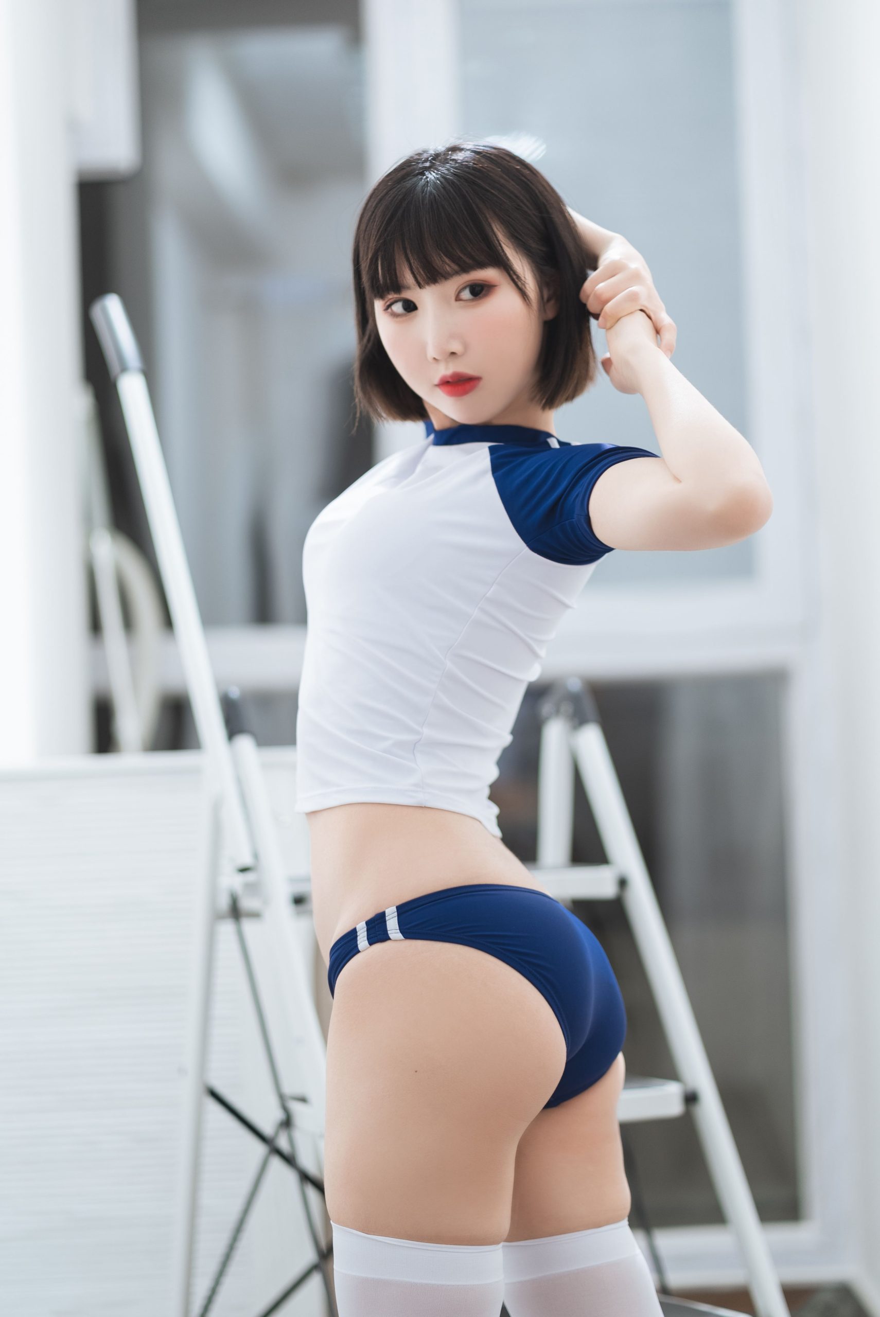 人气动漫Coser@面饼仙儿 体操服 [24P/111MB] 网红Coser-第1张