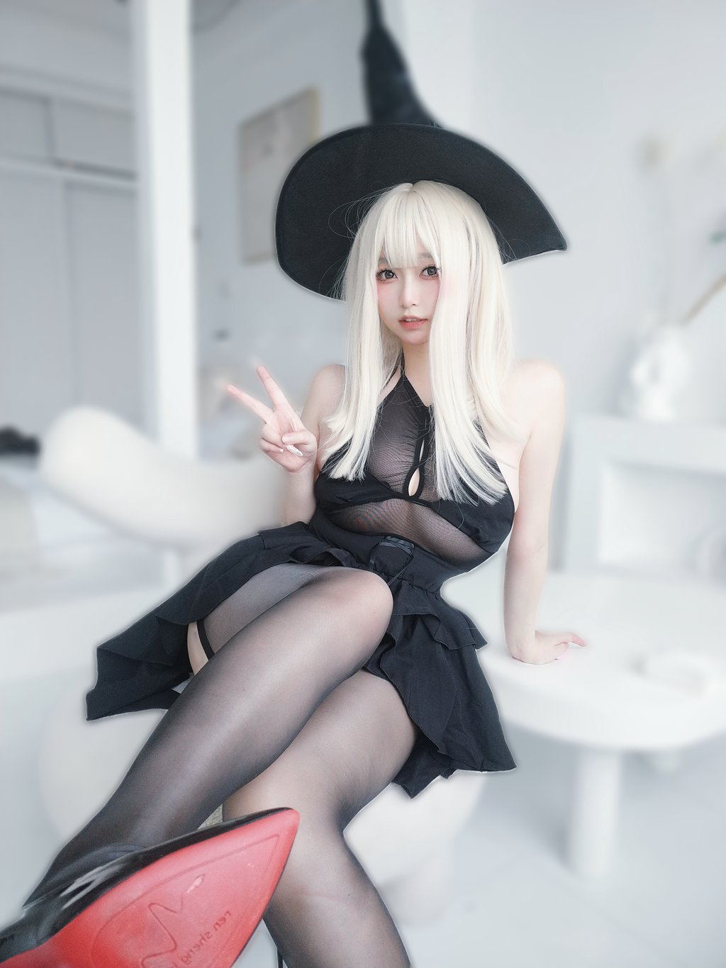 人气Coser@女主K 04.女主K 女巫[20P+1V-115.7M] 网红Coser-第1张