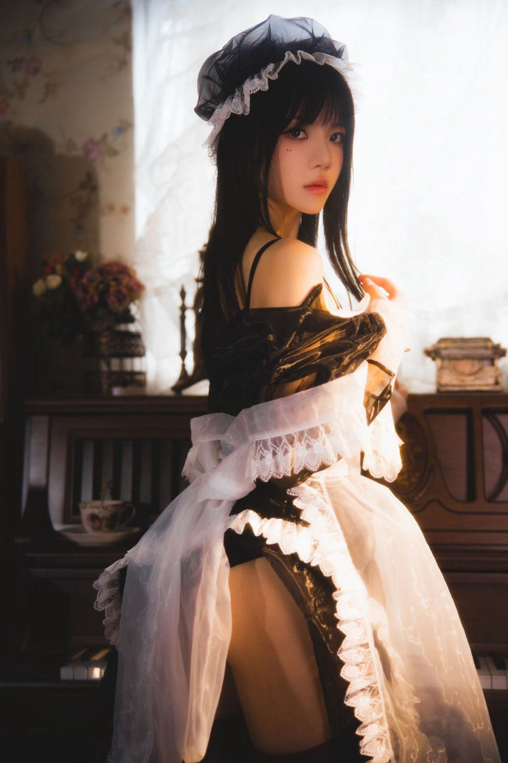 人气Coser@桜桃喵 透明女仆 [46P/372MB] 网红Coser-第2张