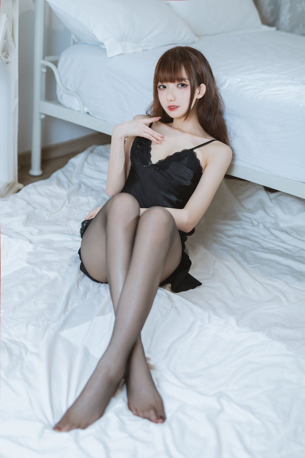 网紅Coser@封疆疆v 嘿丝睡衣 [32P/325MB] 网红Coser-第1张