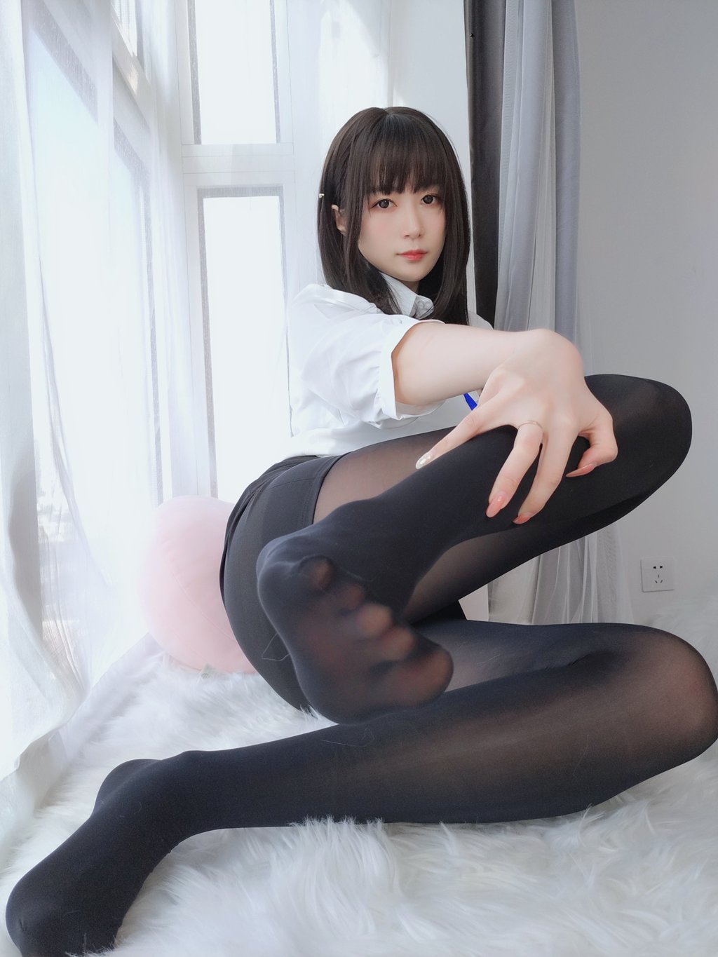 人气动漫Coser@白银81_ 制服 [132P1V1.09GB] 网红Coser-第1张