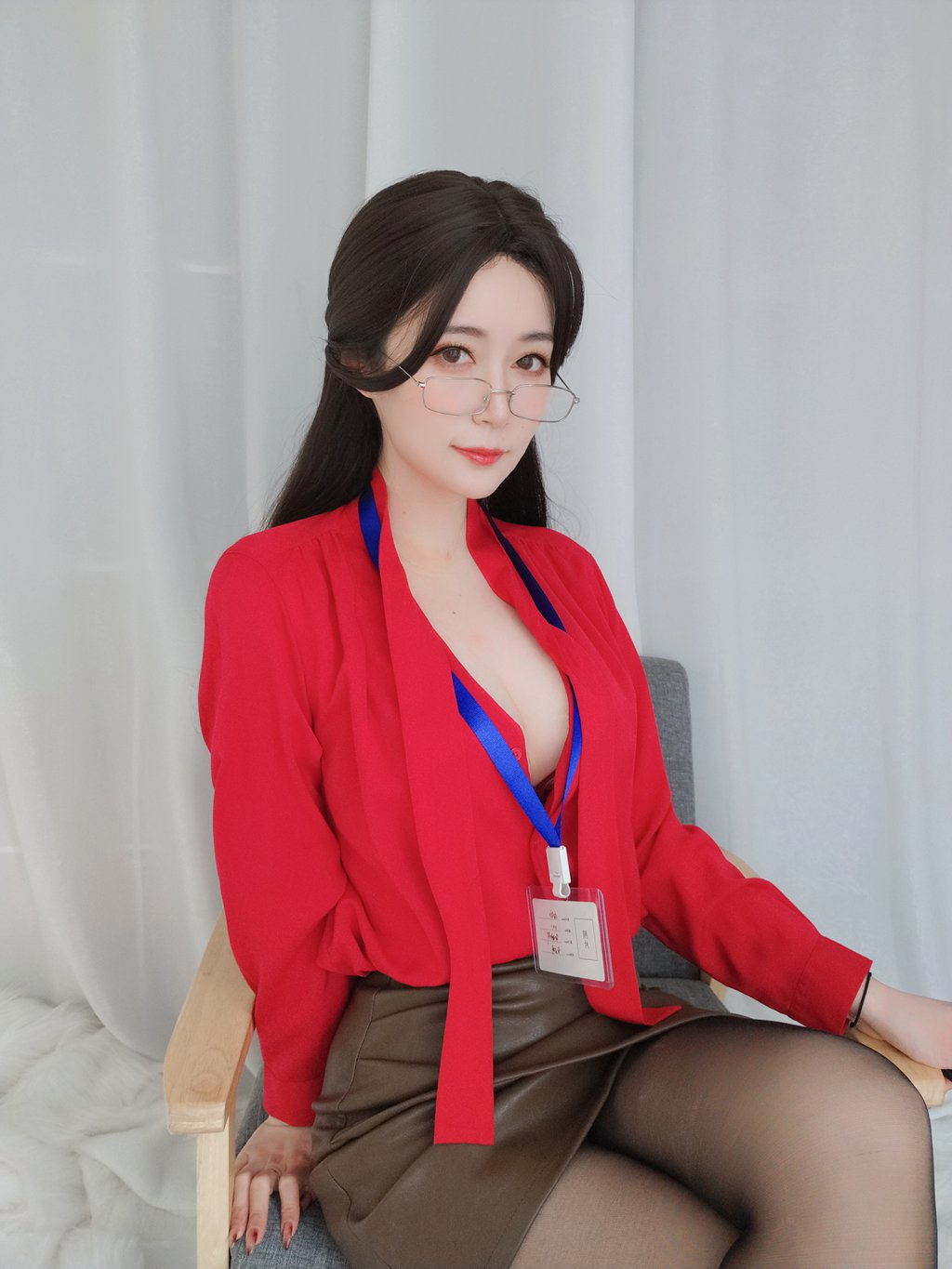 人气动漫Coser@白银81_ 新上任上司 [46P/3V/317MB] 网红Coser-第1张