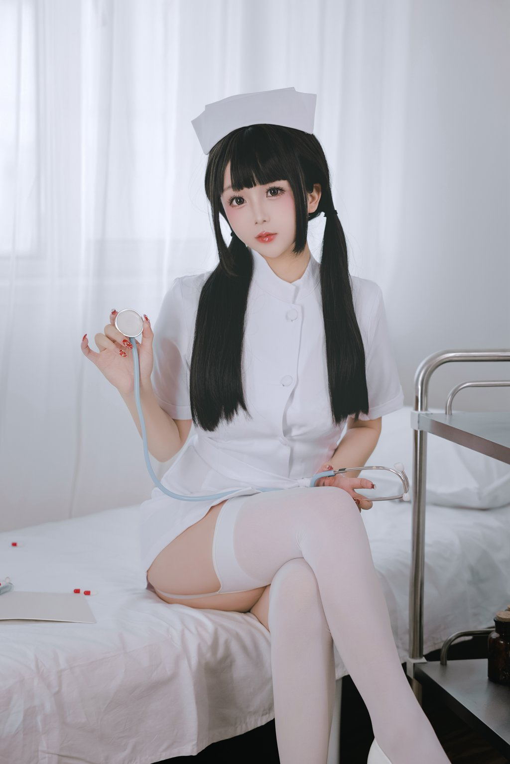 人气动漫博主@日奈娇 诊所护士 [139P/2V/1.05G] 网红Coser-第1张