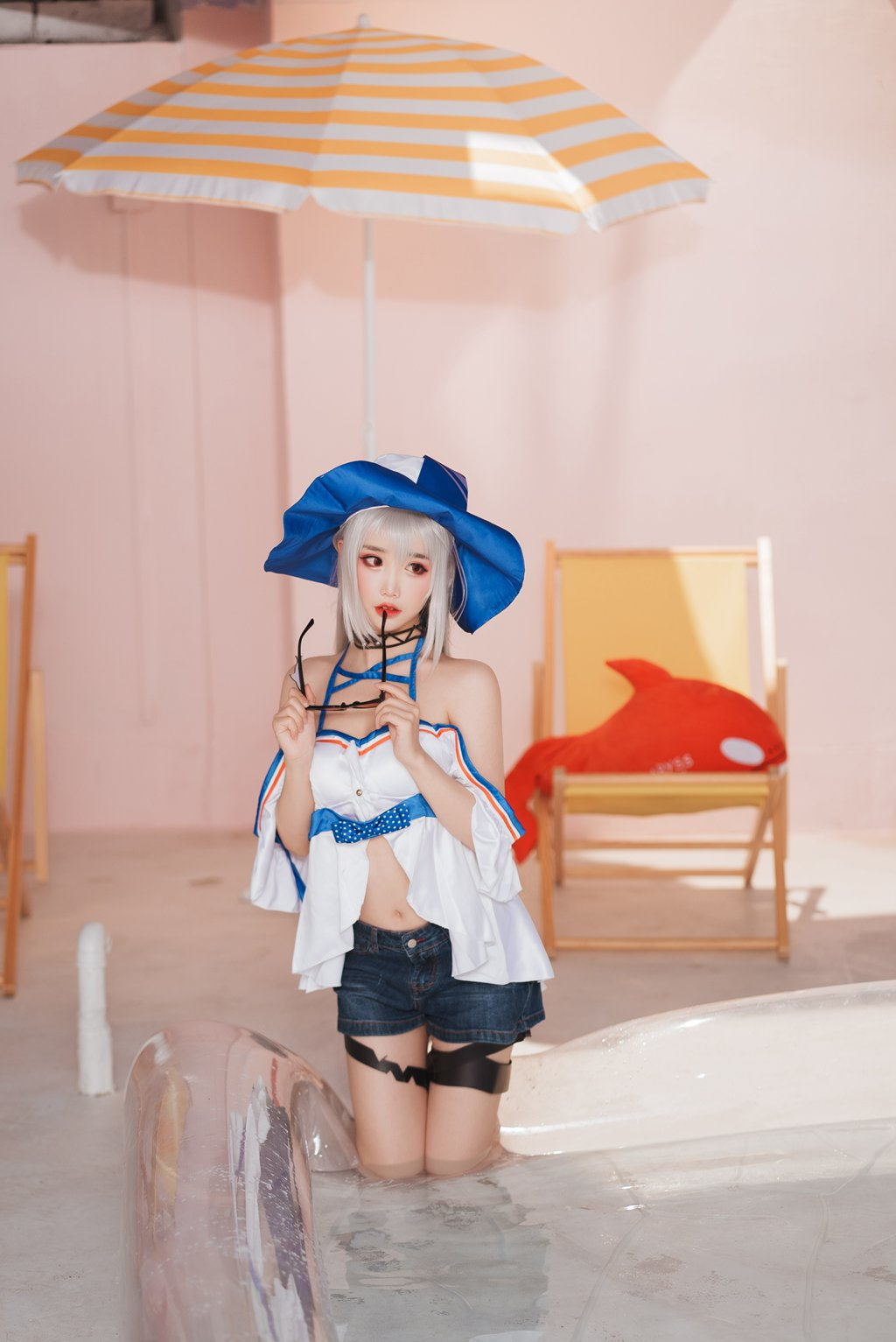 人气动漫Coser@面饼仙儿 斯卡蒂泳装 [18P/62MB] 网红Coser-第3张