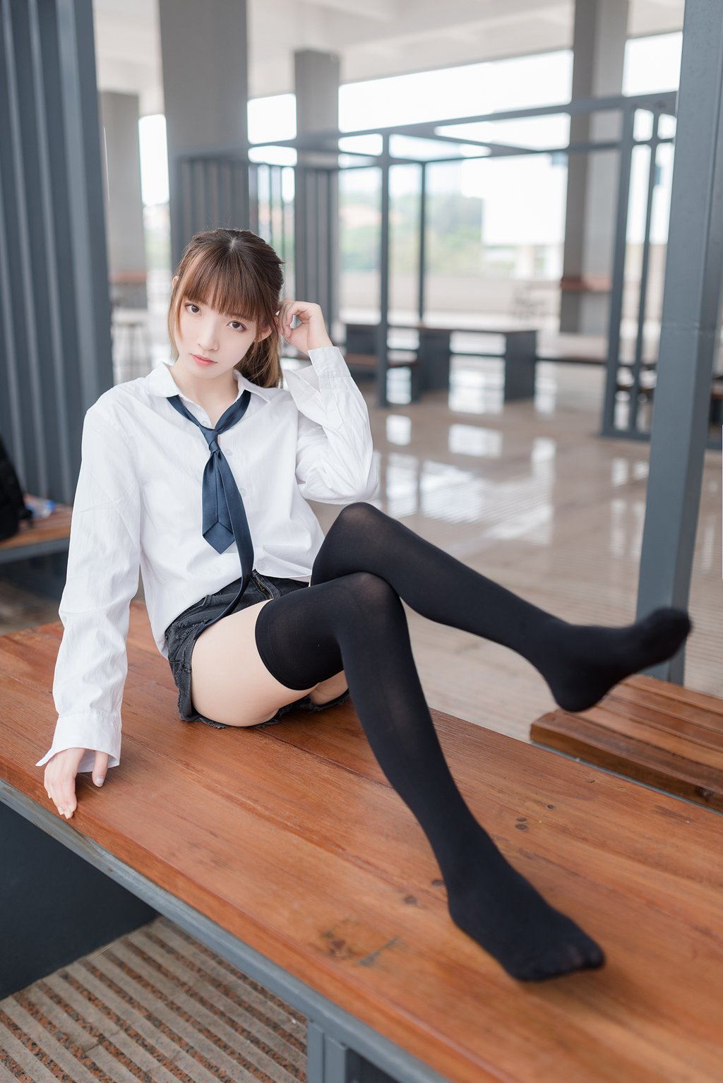 网紅Coser@祖木子 短裤的绝对领域[48P/42MB] 网红Coser-第2张